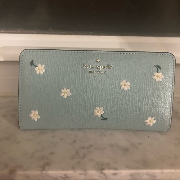 Kate Spade Daisy canteen bag with matching wallet - Picture 7 of 12